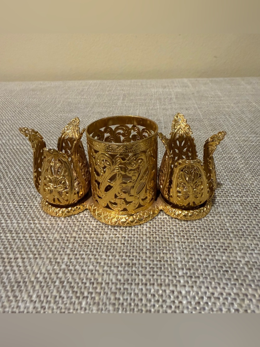 Stylebuilt Frame Co Gold Filigree Vanity Toothpick Holder Lipstick Caddy